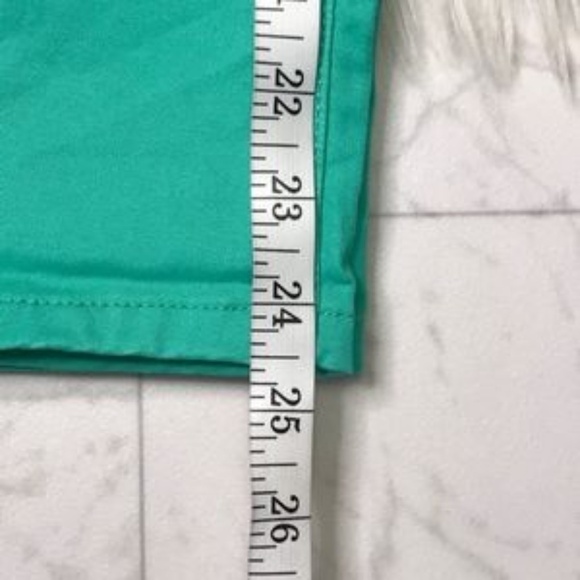 NWT crown & ivy green capris pants size 2 - Picture 4 of 5
